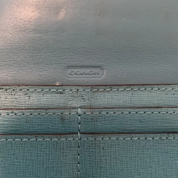 Coach Turquoise Blue Rectangular Vintage Fix-Up Distressed Project Wallet - Picture 9 of 13